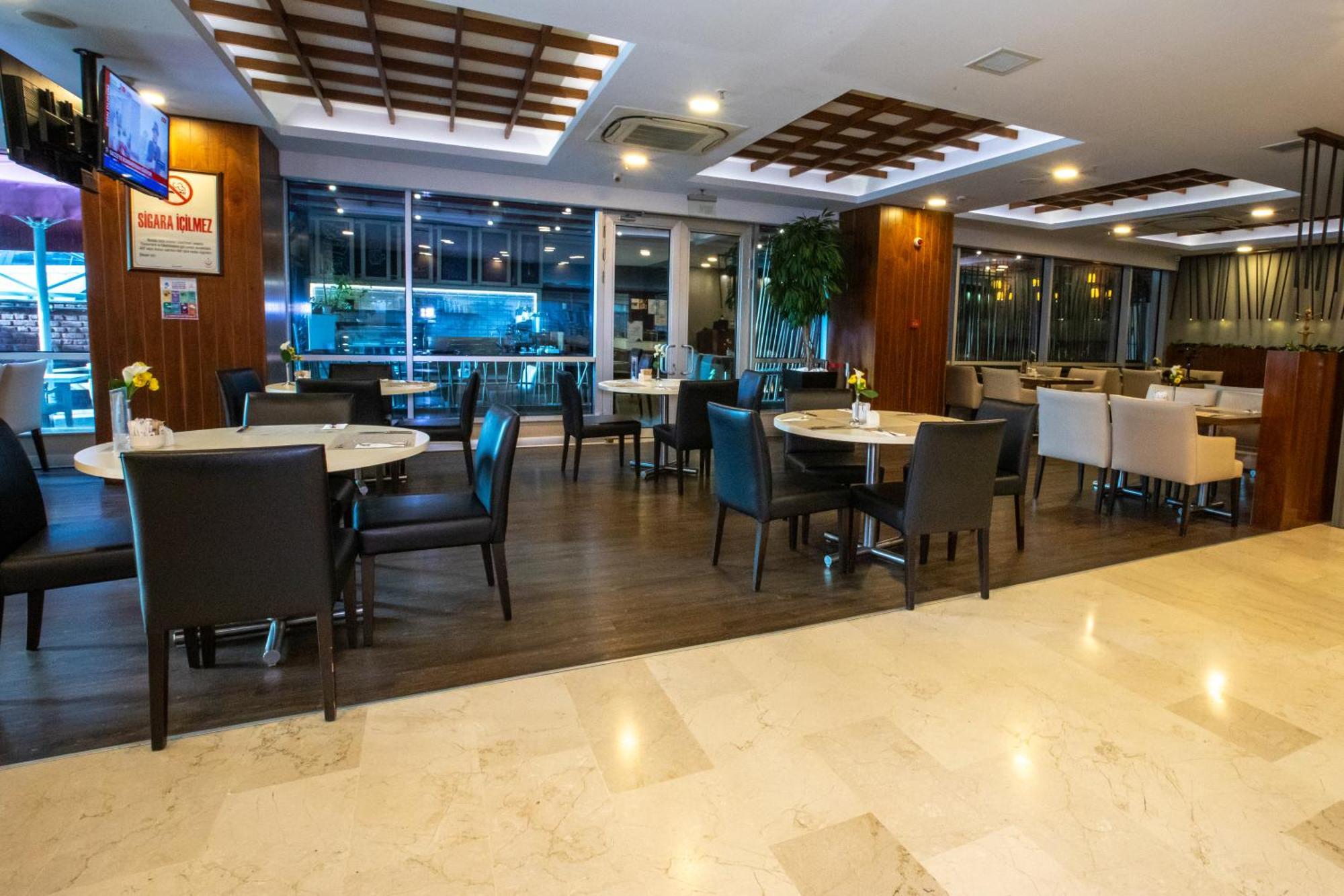 Ramada Encore Istanbul Kartal Exterior photo